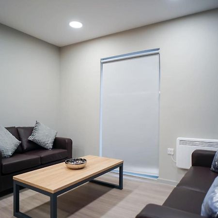 Bright Modern Studios And Private Bedrooms With Shared Kitchen At Straits Meadow Near Edinburgh City Centre Exterior photo