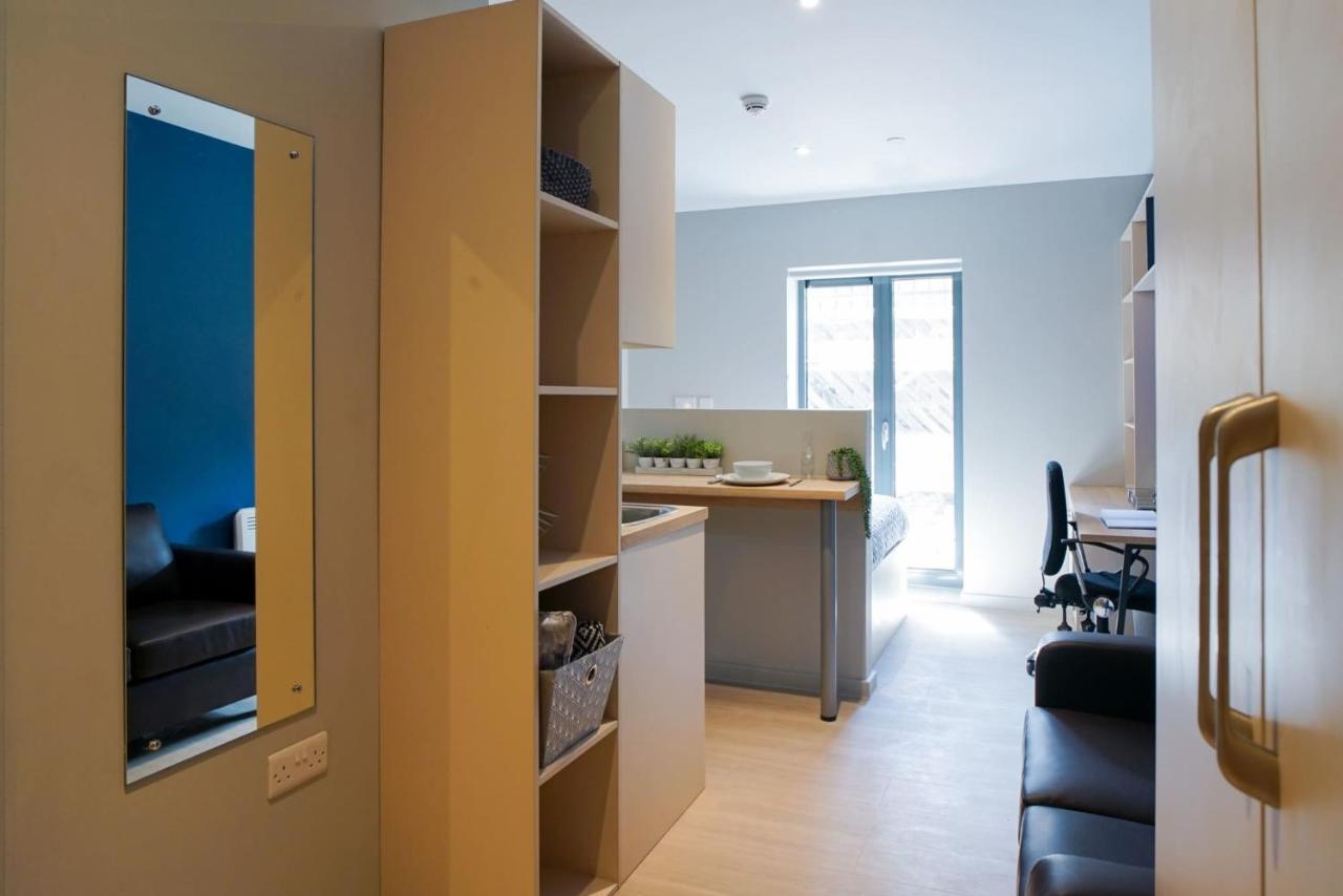 Bright Modern Studios And Private Bedrooms With Shared Kitchen At Straits Meadow Near Edinburgh City Centre Exterior photo
